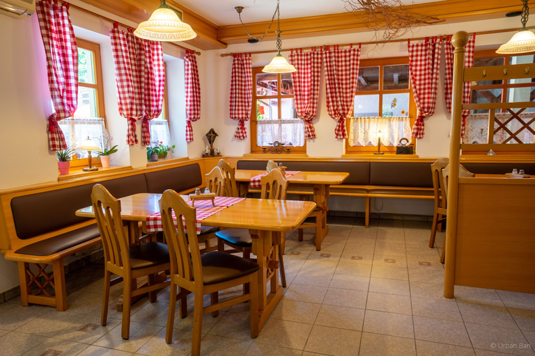 Food & Drinks 4, Gostilna Logar Logar Majda s.p., Šenčur