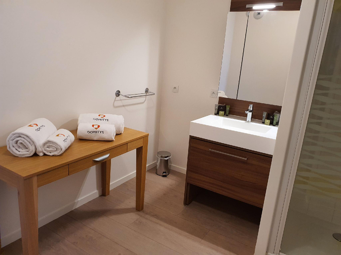 Bathroom, DOMITYS - Les Rives du Cher, Allier