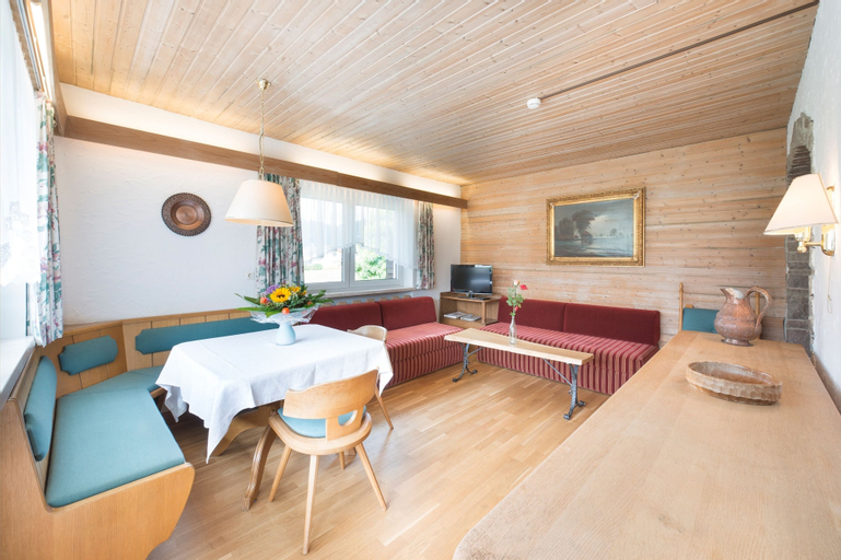 Others 5, Tirolerhaus Walchsee, Kufstein