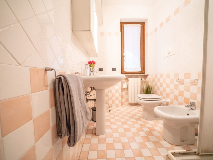 Bathroom 4, Bright Apartments Padenghe - Chateau Lake View, Brescia