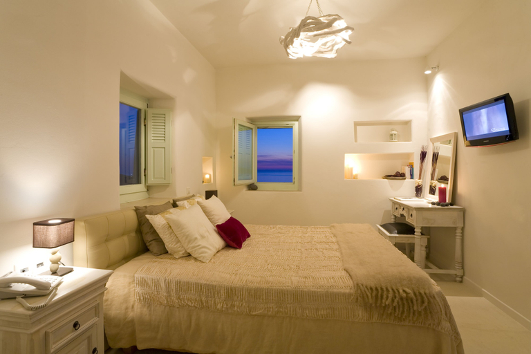 Bedroom 3, Blackrock Villa, South Aegean