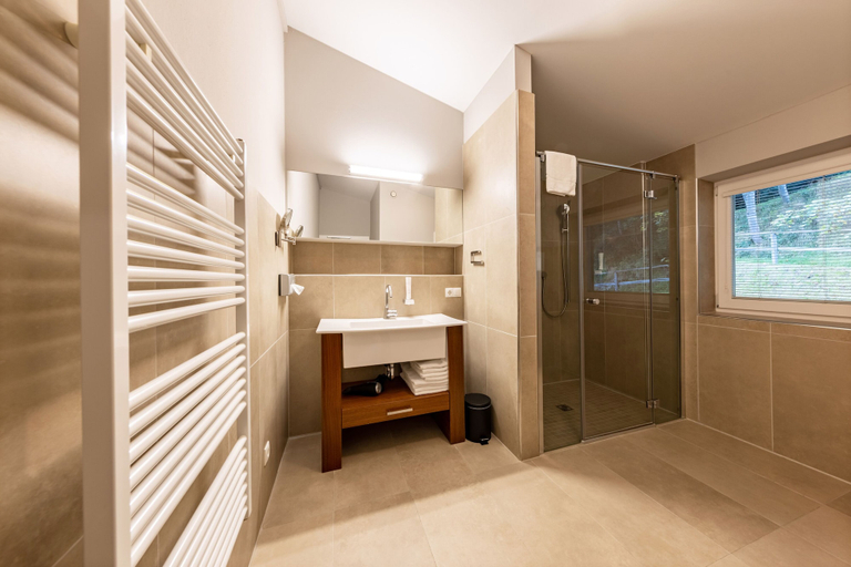 Bathroom 3, Sonnberg Alpinlodges, Zell am See