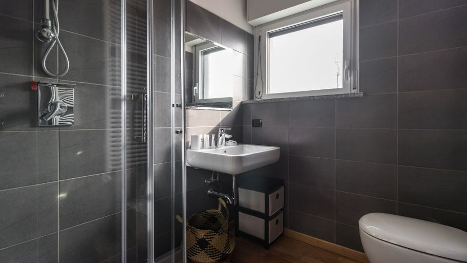 Bathroom 2, Italianway - Meda 27, Milano