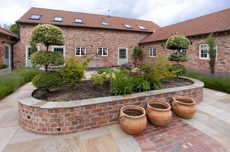 Exterior & Views 2, Holtby Grange Cottages, York