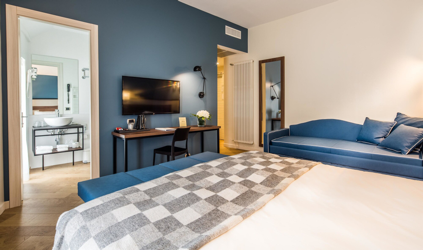 Bedroom 30