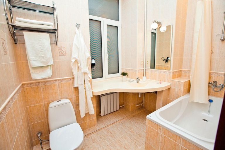 Bathroom 3, Hotel Classic, Kharkivs'ka