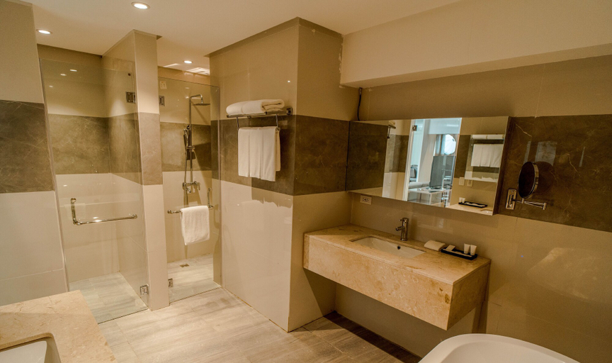 Bathroom 4, VS Hotel, Quezon City