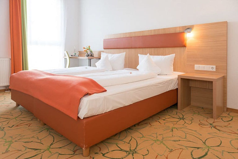 Bedroom 3, Hotel Aviva, Karlsruhe