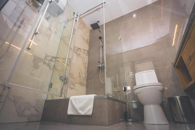 Bathroom 3, Aurum Hotel, Bishkek