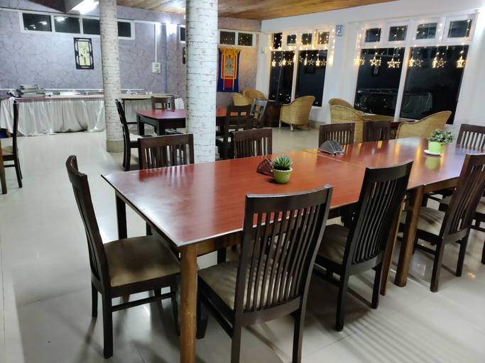 Food & Drinks 5, Pemaling Lords Inn Dirang, West Kameng