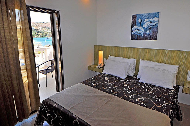 Bedroom 4, Tony's Beach, South Aegean