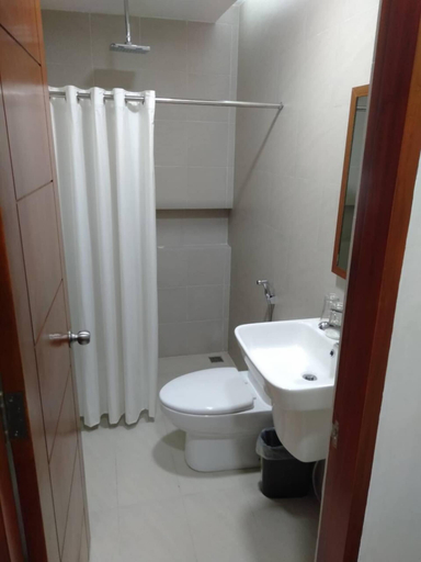Bathroom 5, Nirvana Resort, Puerto Galera