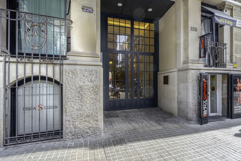 Exterior & Views 2, Ola Living Hostal Diagonal, Barcelona