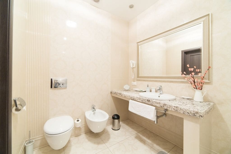Bathroom 3, Arli Hotel, Sochi gorsovet