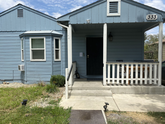 Exterior & Views, WHOLE Family - Barrette - Hostel, Sacramento