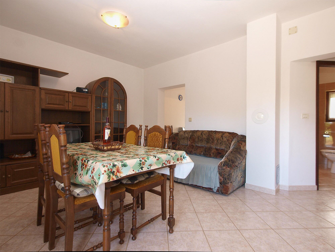 Others 5, Apartment 1858, Fažana