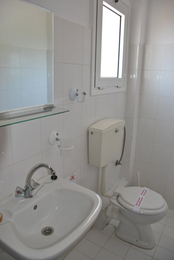 Bathroom 4, Filoxenia Hotel & Apartments, Ionian Islands
