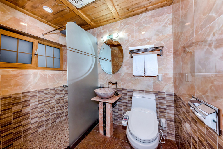 Bathroom 3, PalmValley Pool Villa Resort, Seogwipo