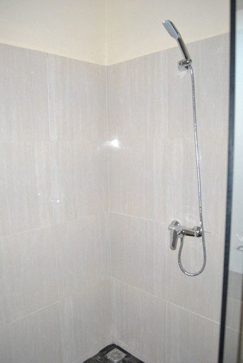Bathroom 3, Ganesha Home Stay, Gianyar