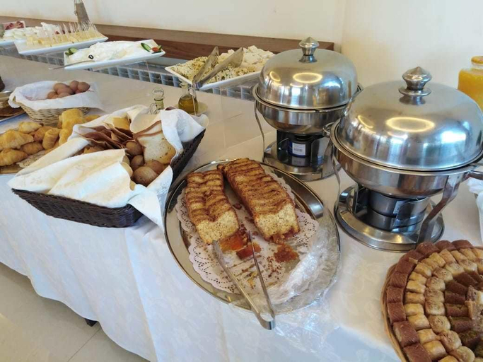 Food & Drinks 5, Douma Hotel, Batroun