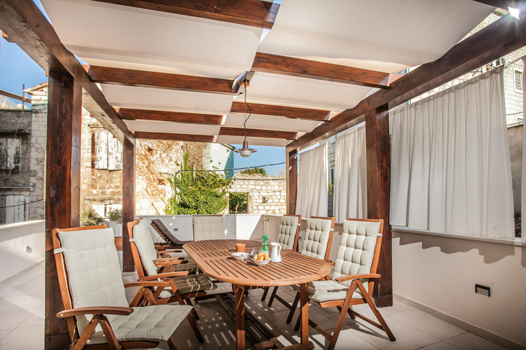 Others 5, Tinel Longo, Trogir