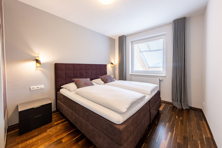 Bedroom 2, Sonnberg Alpinlodges, Zell am See