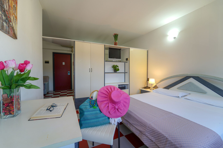 Bedroom 4, Onda Hotel, Teramo