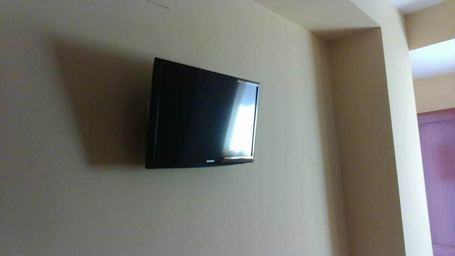Others 5, Hostal La Isla, Badajoz