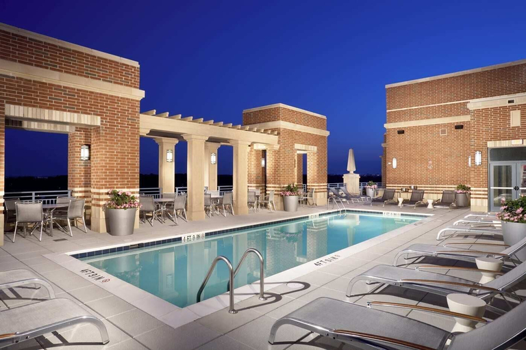 Sport & Beauty 5, Great 2BR Condo in Pentagon city, Arlington