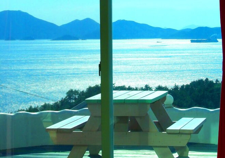 Others 5, Sonnet Pension, Namhae