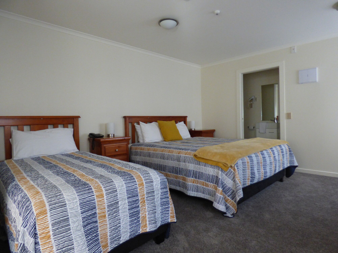 Bedroom 2, Sahara Motels, Dunedin