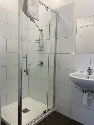 Bathroom 4, The Elimatta Hotel, Devonport