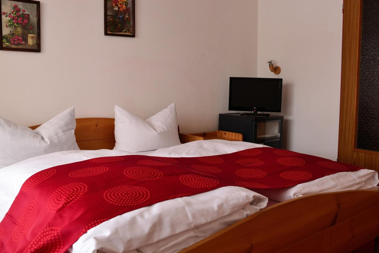 Bedroom 5, Alpenhotel Beslhof, Berchtesgadener Land