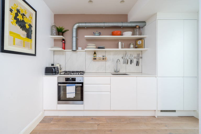 Others 3, JOIVY Stylish 2-Bed Flat W/ Private Garden In Notting Hill,, London