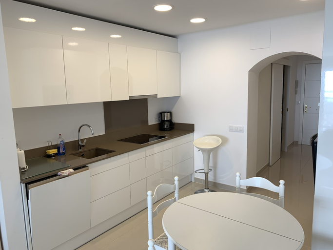 Others 5, Apartamento Inmobahia - BI - 72, Girona