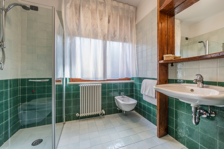 Bathroom 3, Hotel Garden, Trento
