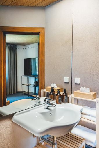 Bathroom 4, Hotel Sportalm, Spittal an der Drau