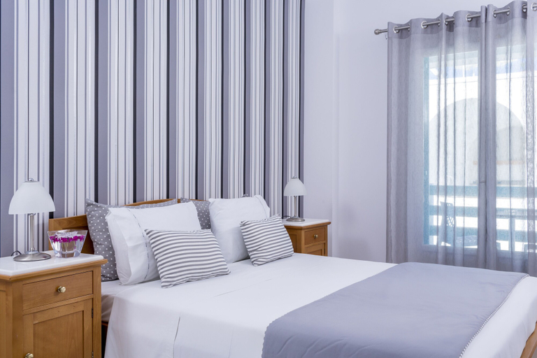 Bedroom 4, Santellini Hotel, South Aegean