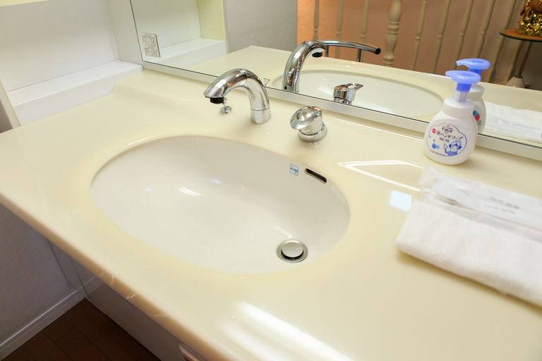 Bathroom 2, Casa de Marzo, Nagoya