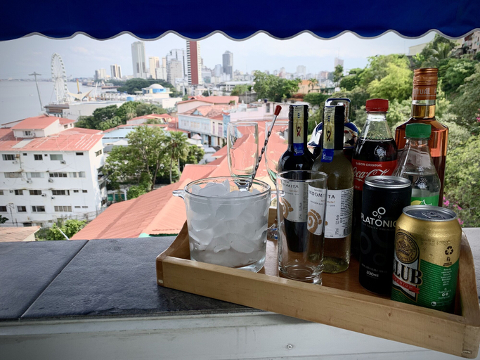 Food & Drinks 5, Hello! Las Peñas Siglo XXI B&B, Guayaquil