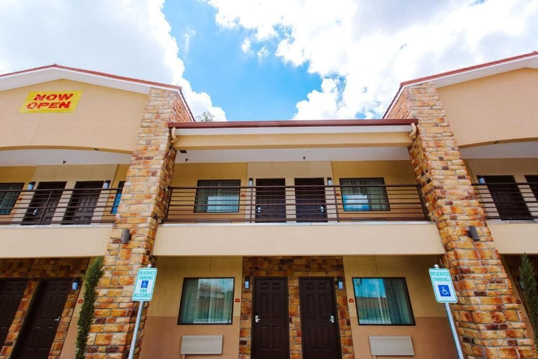 Exterior & Views, Palace Inn and Suites - Willowbrook Mall, Houston