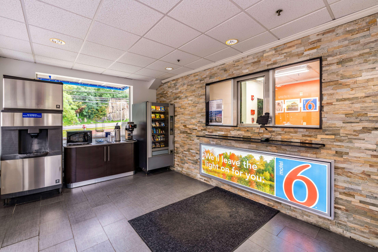 Public Area 4, Motel 6 Elmsford, NY - White Plains, Westchester