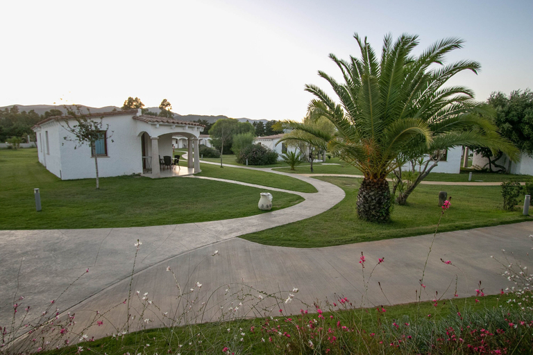 Exterior & Views 2, Limone Beach Resort, Cagliari
