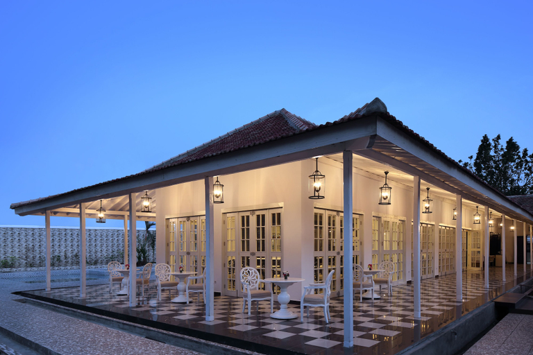 Exterior & Views 2, Menumbing Heritage Hotel, Pangkalpinang