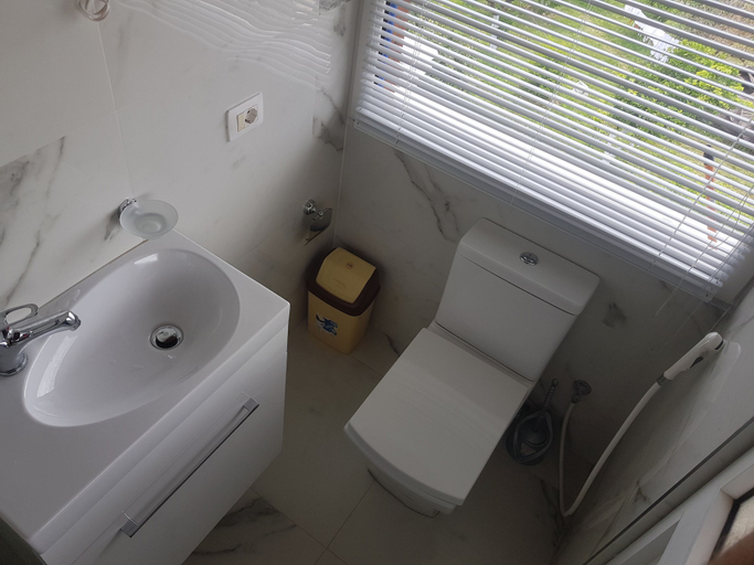 Bathroom, Kevi Apartments, Sarandës