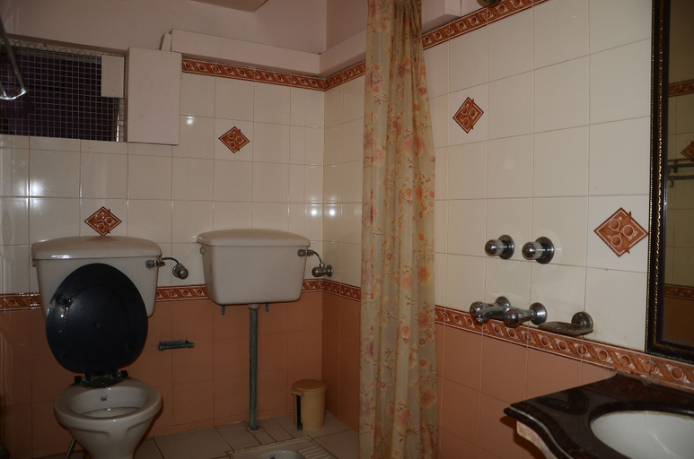 Bathroom 4, Hotel Kalyan, Jaipur