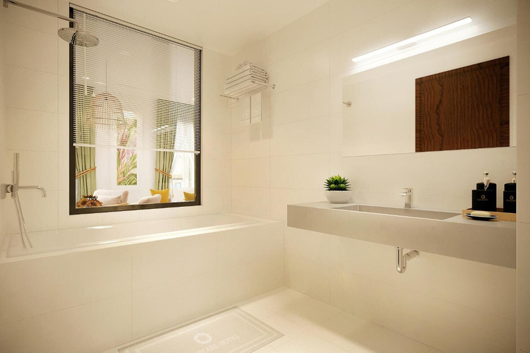 Bathroom 4, The Pearl Hotel, Ba Đình