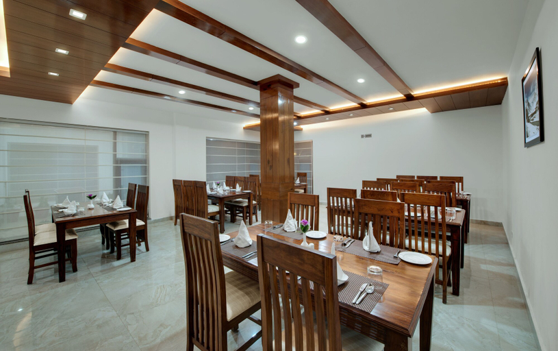 Food & Drinks 4, The Twin Towers Hotel New Kufri, Shimla