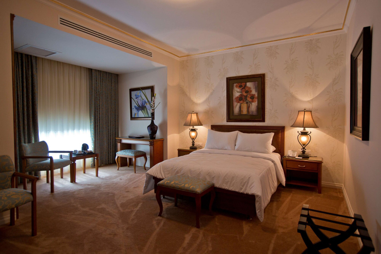Bedroom 3, Amman International, Salt