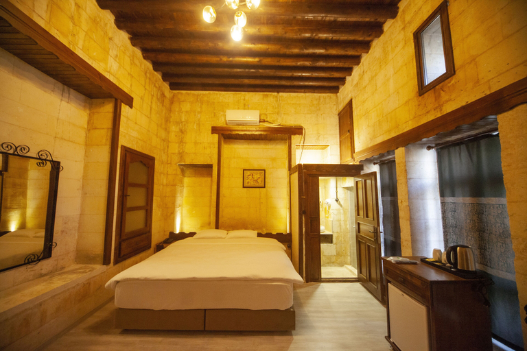 Bedroom 3, Vefa Konağı, Merkez